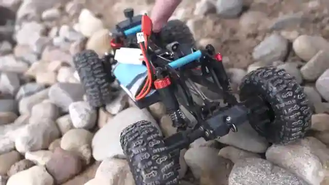 ultimate-rc-crawling-adventures-custom-upgrades-and-performance-tips