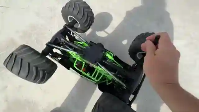 exploring-the-lmt-monster-truck-v2-features-performance-and-giveaway