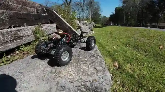 roadside-rc-op-6-wizard-crawler-review-performance-and-quality