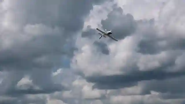 fms-cessna-182-follow-up-flight-scale-appearance-and-thrilling-maneuvers