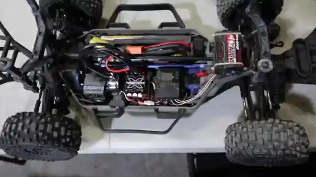 reviving-traxxas-4x4-rcs-upgrades-tests-and-thrilling-adventures
