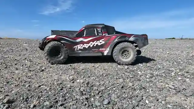 unleashing-the-traxxas-max-slash-off-road-beast-review-maintenance-tips