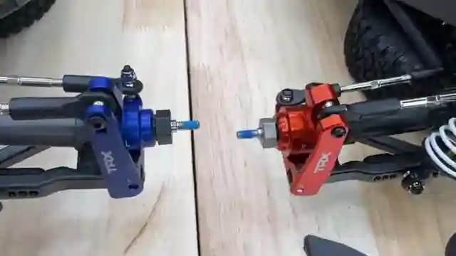 ultimate-rc-thrills-traxxas-raptor-r-4x4-edition-review