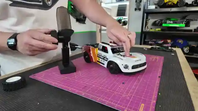 review-mjx-smaller-faster-rally-car-with-updated-features