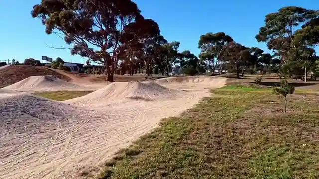 typhen-grom-2s-run-review-speed-agility-and-skate-park-potential