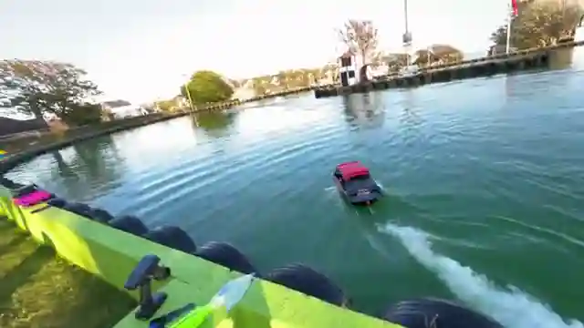 thrilling-rc-jetboat-upgrades-speed-tests-and-innovative-designs