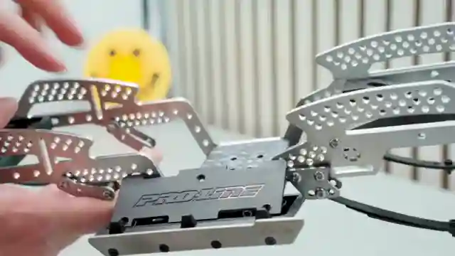 customize-rcs-proline-sliders-kyosho-dune-master-paint-job