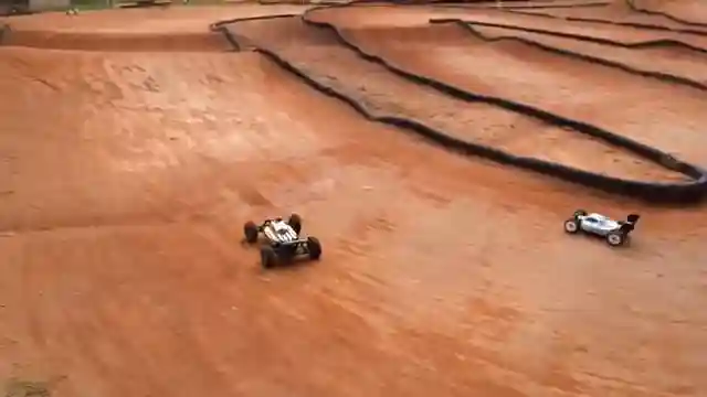 mastering-basic-rc-driving-techniques-ground-control-to-off-road-jumps