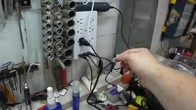 hoda-t6-review-compact-lipo-charger-guide-comparison