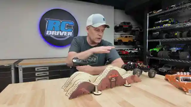 fury-techch-unity-2in-1-system-ultimate-1-8-scale-crawler-upgrade