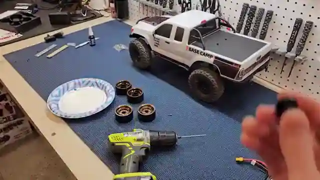amain-hobbies-trio-wheels-and-upgrade-rc-rock-claws-for-off-road-performance