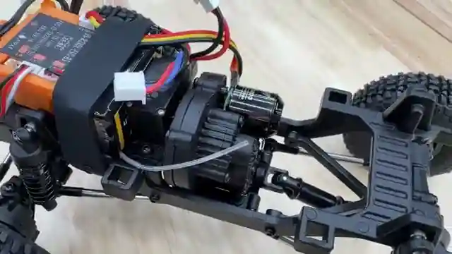 fms-fcx-24-blazer-brushless-version-review-and-trail-test