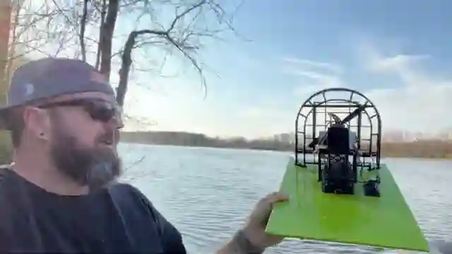 discover-the-thrills-of-jbs-rc-swamp-slider-airboat