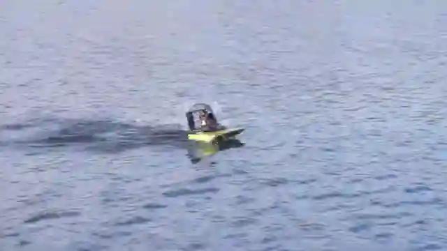 discover-the-thrills-of-jbs-rc-swamp-slider-airboat