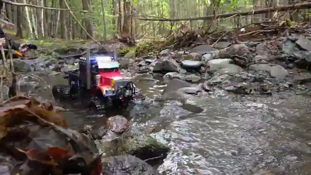 rcsparks-studio-conquering-mud-pits-with-upgraded-truck-peril