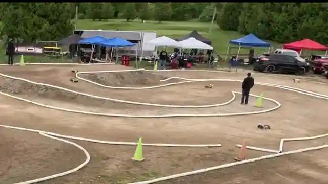 rc-racing-triumph-chris-conquers-crestwood-rc-raceway