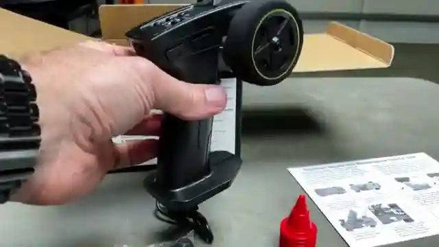 ultimate-thrills-1-43-scale-rc-drift-car-review