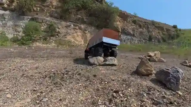 crossrc-emo-xxl-6x6-brontosaurus-rc-truck-unboxing-and-test-run-review