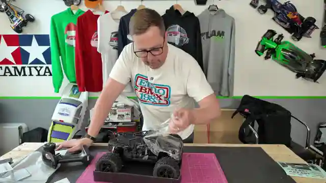 kf-plan-1-12-scale-rc-car-review-speed-thrills-and-durability-concerns