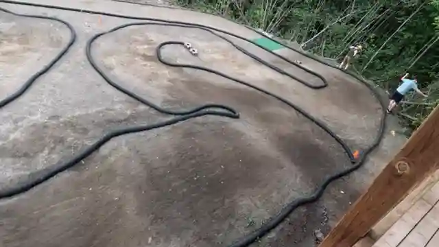 off-road-rc-racing-thrills-at-sand-delay-rc-maverick-hybrid-power