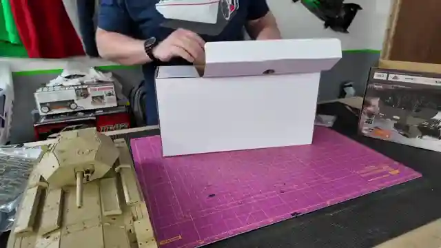 tomley-rc-reviews-cool-bank-model-tanks-m8-hmc-scott-crusader-3
