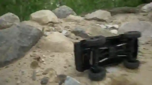 unleashing-power-fms-fcx-18-brushless-edition-ultimate-off-road-upgrade