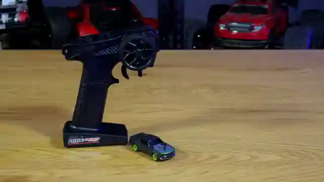 hbi-nano-ttr-unboxing-a-164th-scale-electric-rc-car