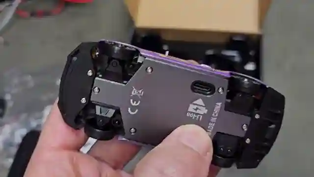 lightning-racing-143-scale-rc-car-independent-shock-absorbers-drift-fun
