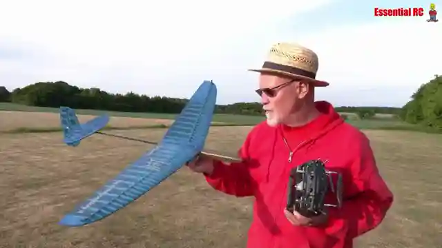 flight-test-discus-launch-glider-lull-from-flightpoint-co