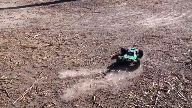 bora-s-rc-car-on-6s-power-performance-and-repair-challenges