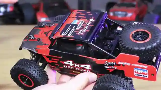 unboxing-the-z-ll-sg-202-max-compact-monster-truck-review
